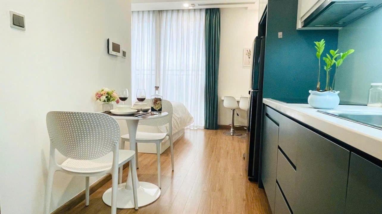 Kim's House - Vinhomes Bay For Rent Căn hộ